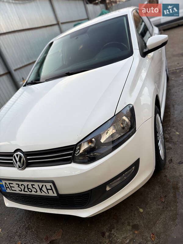 Хэтчбек Volkswagen Polo 2012 в Кривом Роге