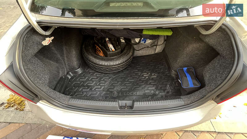 Седан Volkswagen Polo 2013 в Обухове