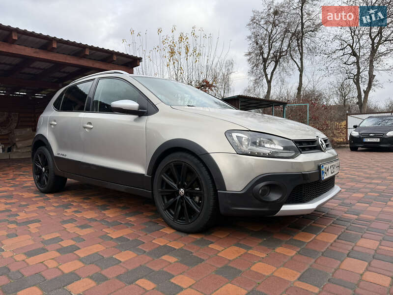 Хэтчбек Volkswagen Polo 2011 в Житомире