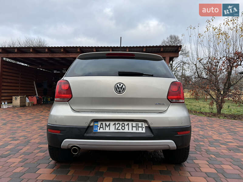 Хэтчбек Volkswagen Polo 2011 в Житомире