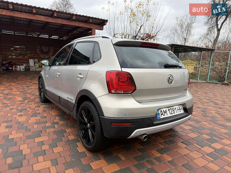 Хэтчбек Volkswagen Polo 2011 в Житомире