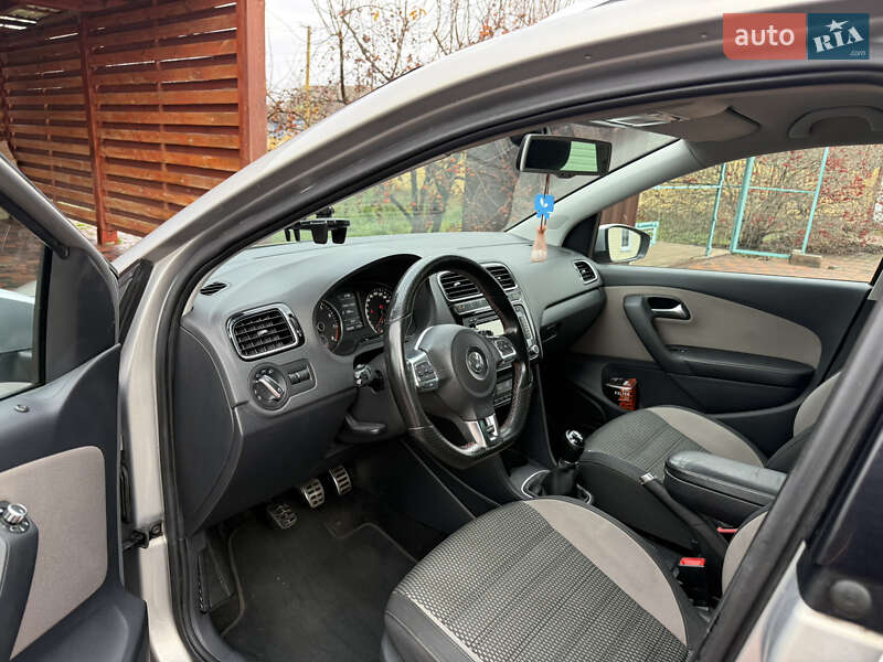 Хэтчбек Volkswagen Polo 2011 в Житомире