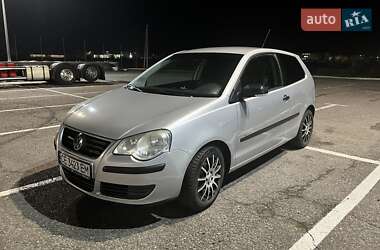 Хэтчбек Volkswagen Polo 2005 в Черновцах