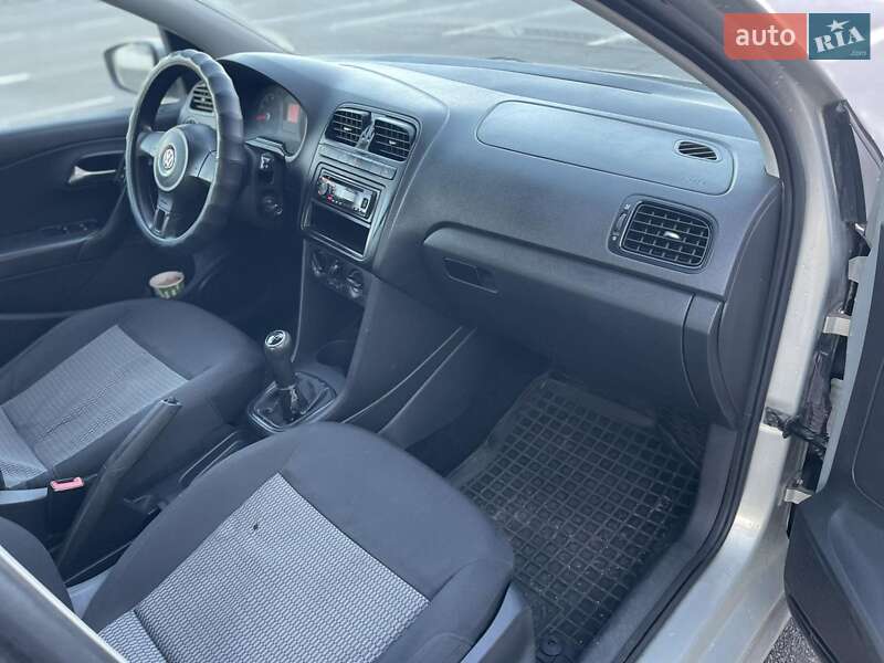 Седан Volkswagen Polo 2011 в Полтаве