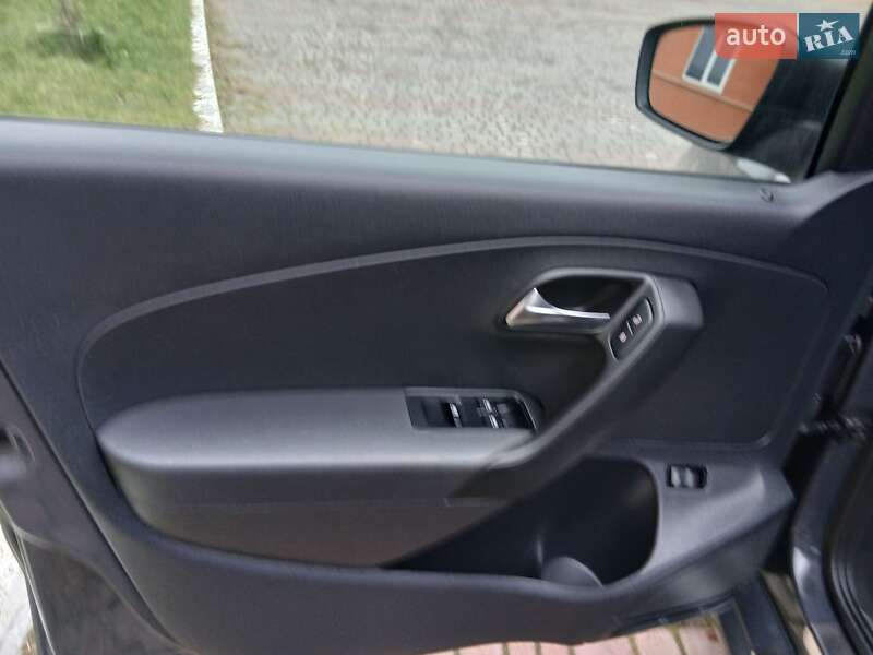 Седан Volkswagen Polo 2016 в Чорткове