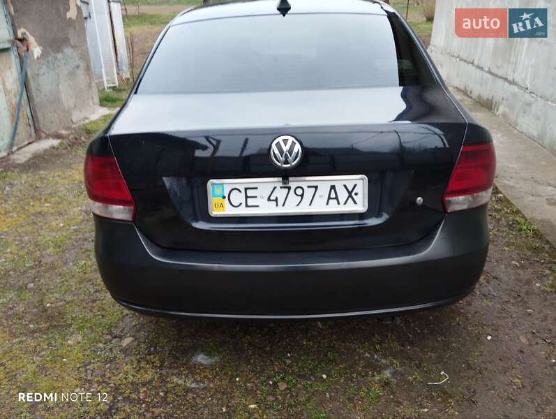 Седан Volkswagen Polo 2011 в Черновцах