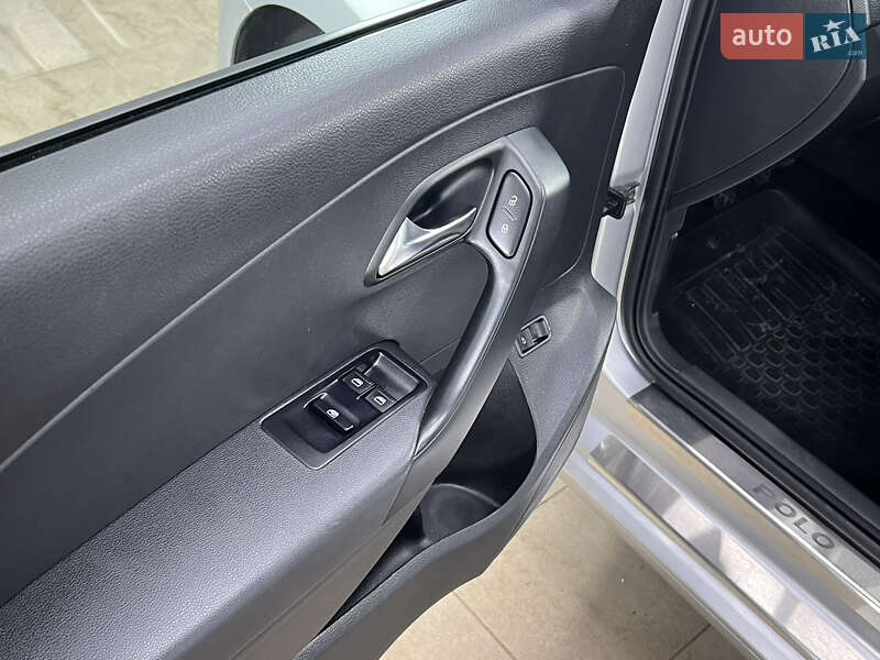 Седан Volkswagen Polo 2011 в Чернигове фото 8 Седан Volkswagen Polo 2011 в Чернигове