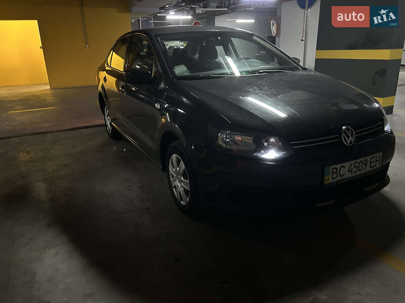 Седан Volkswagen Polo 2013 в Киеве