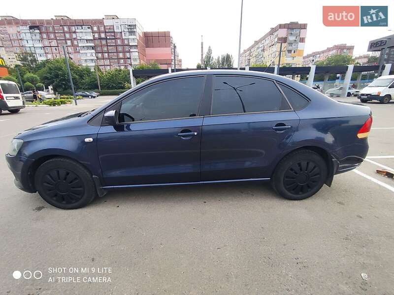 Седан Volkswagen Polo 2012 в Днепре фото 5 Седан Volkswagen Polo 2012 в Днепре