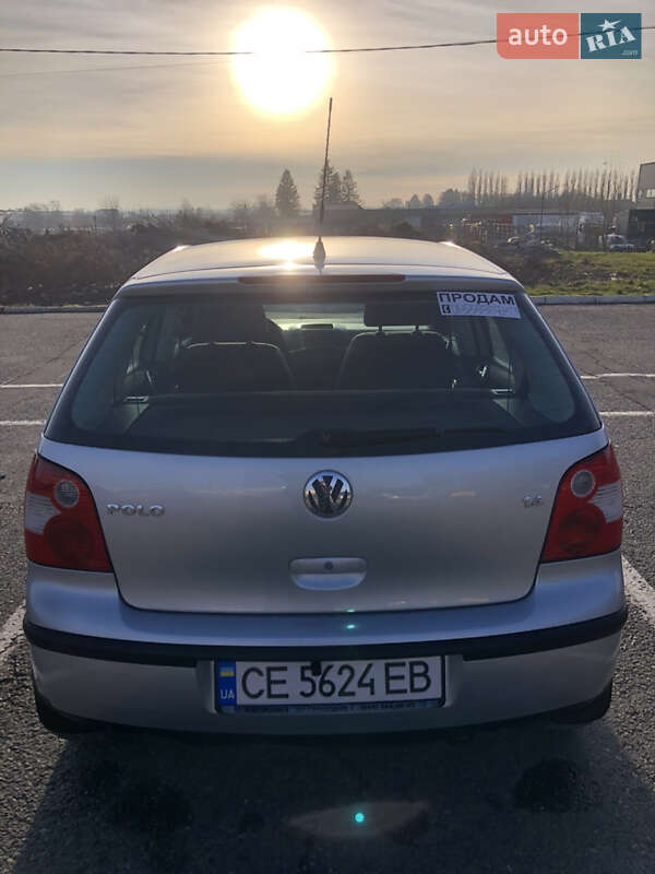 Хэтчбек Volkswagen Polo 2005 в Черновцах