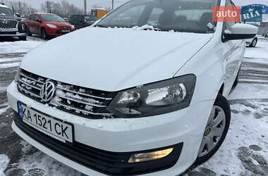 Седан Volkswagen Polo 2017 в Киеве