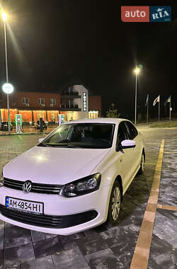 Седан Volkswagen Polo 2011 в Звягелі