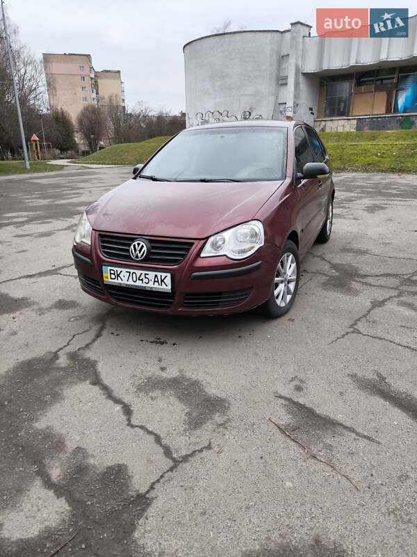 Хэтчбек Volkswagen Polo 2007 в Луцке