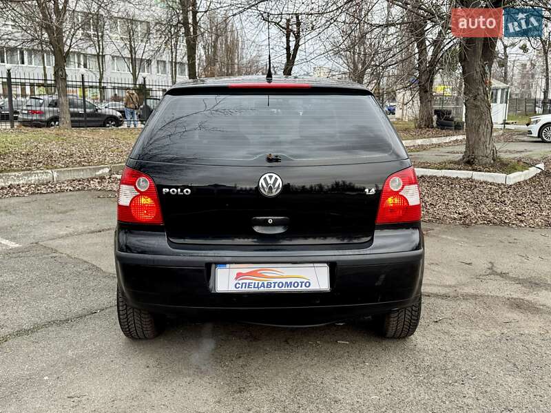 Хэтчбек Volkswagen Polo 2005 в Киеве