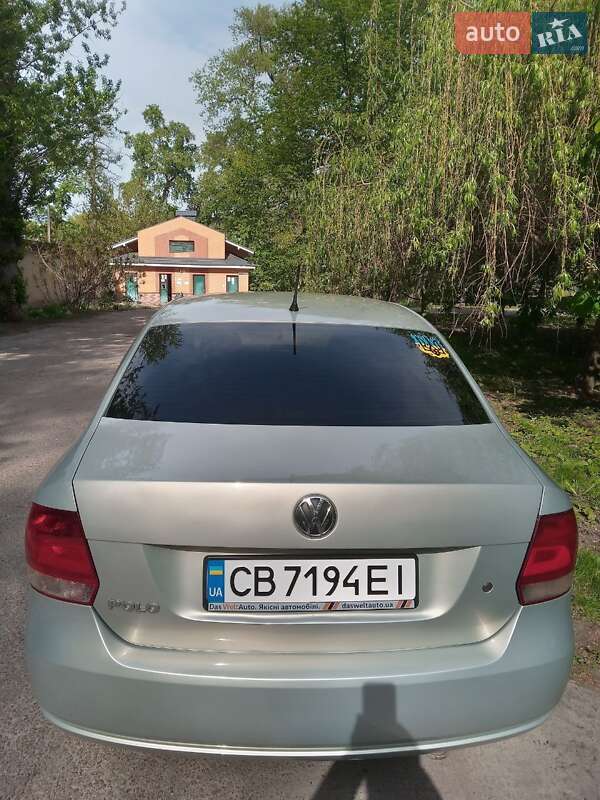 Седан Volkswagen Polo 2013 в Чернигове