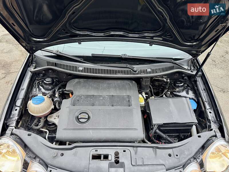 Хэтчбек Volkswagen Polo 2005 в Киеве