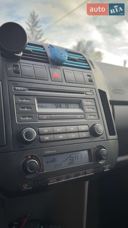 Хэтчбек Volkswagen Polo 2006 в Изюме