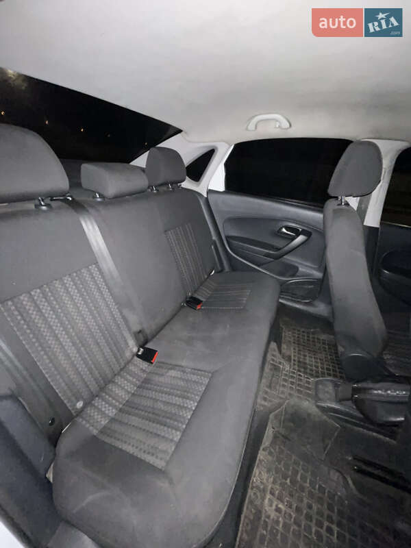 Седан Volkswagen Polo 2016 в Киеве