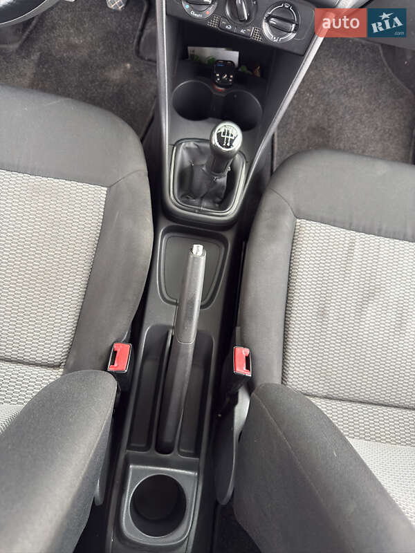 Хэтчбек Volkswagen Polo 2010 в Ровно