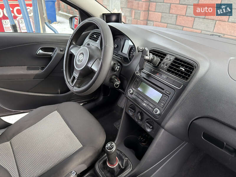 Хэтчбек Volkswagen Polo 2010 в Ровно