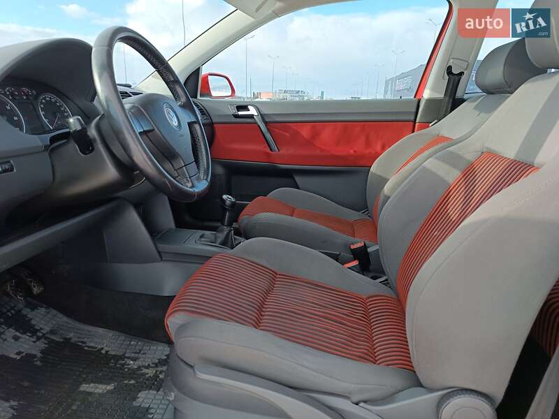 Хэтчбек Volkswagen Polo 2005 в Львове
