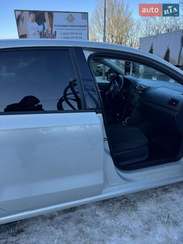 Седан Volkswagen Polo 2013 в Тернополе фото 5 Седан Volkswagen Polo 2013 в Тернополе