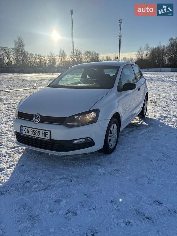 Хетчбек Volkswagen Polo 2016 в Києві
