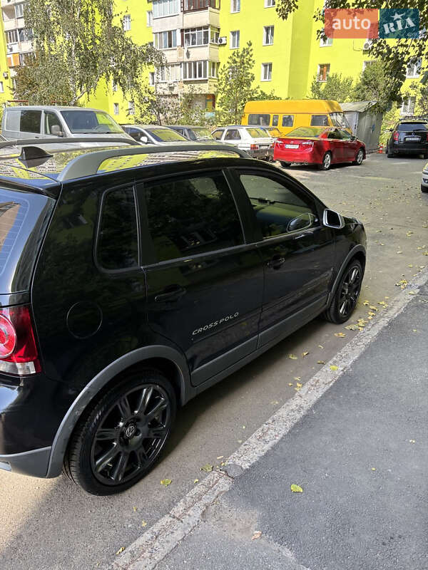 Хэтчбек Volkswagen Polo 2006 в Киеве