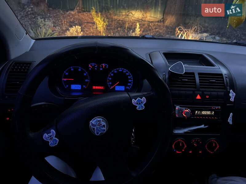 Хетчбек Volkswagen Polo 2007 в Ужгороді фото 7 Хетчбек Volkswagen Polo 2007 в Ужгороді