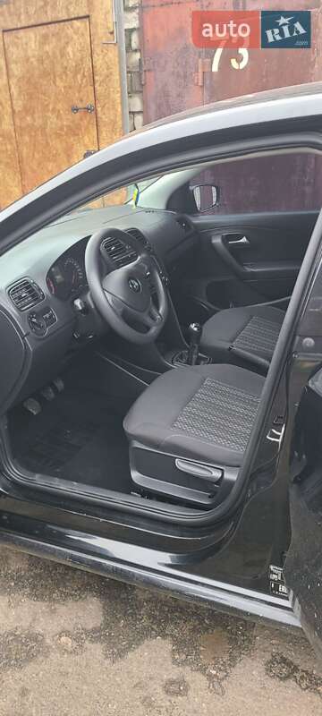 Седан Volkswagen Polo 2017 в Миколаєві