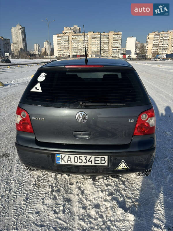 Хэтчбек Volkswagen Polo 2004 в Киеве