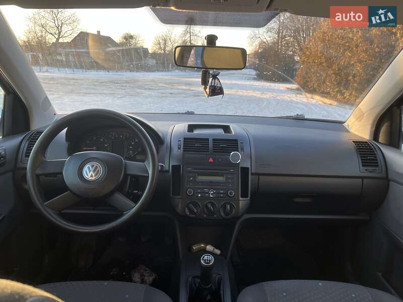 Хетчбек Volkswagen Polo 2003 в Турійську