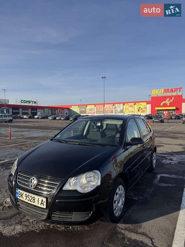 Хетчбек Volkswagen Polo 2006 в Рівному