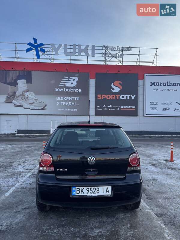 Хетчбек Volkswagen Polo 2006 в Рівному