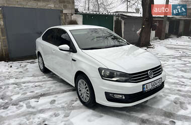 Седан Volkswagen Polo 2016 в Жовтих Водах