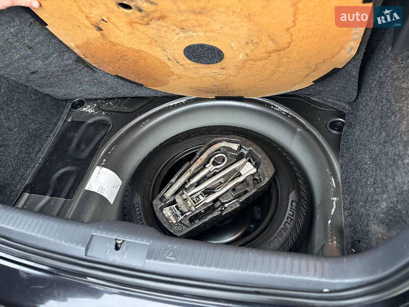 Хэтчбек Volkswagen Polo 2007 в Дубно