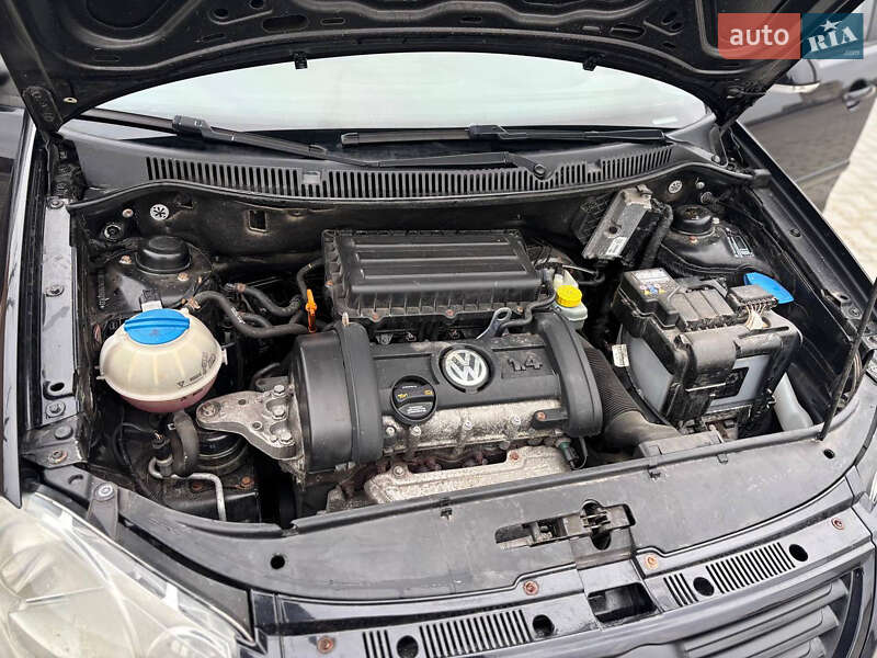 Хэтчбек Volkswagen Polo 2007 в Дубно