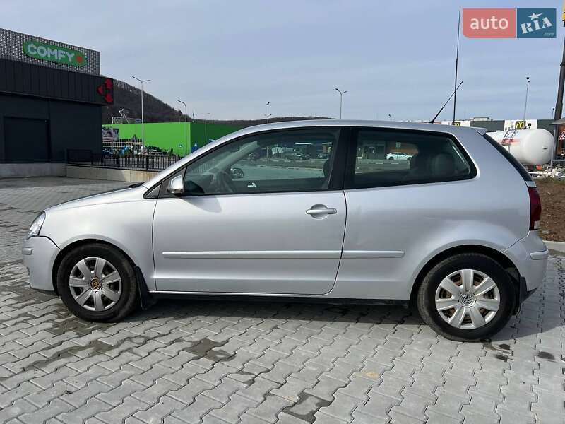 Хэтчбек Volkswagen Polo 2006 в Мукачево