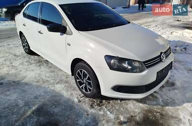 Седан Volkswagen Polo 2013 в Гайвороне