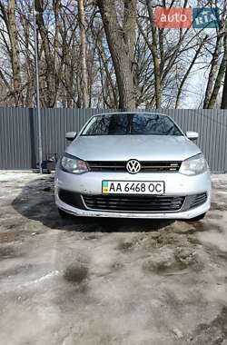 Седан Volkswagen Polo 2013 в Киеве