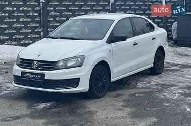 Седан Volkswagen Polo 2016 в Києві