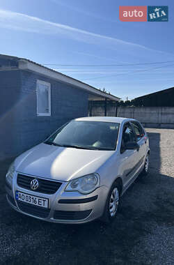 Хетчбек Volkswagen Polo 2006 в Виноградові