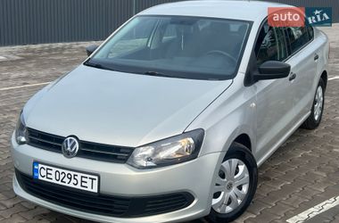 Седан Volkswagen Polo 2013 в Чернівцях