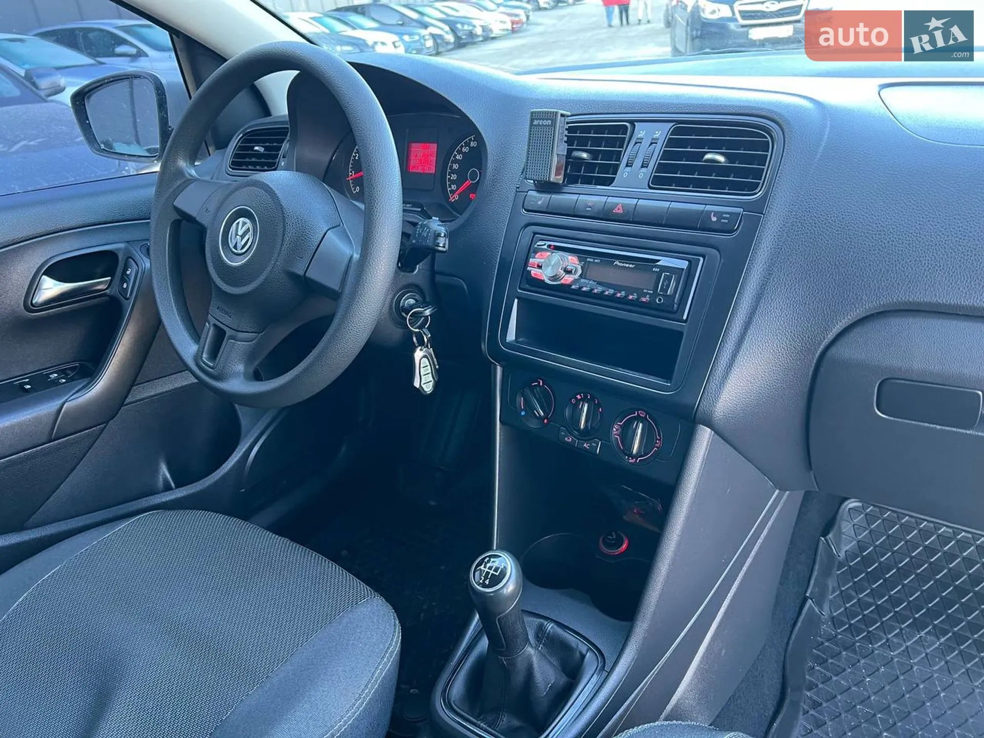 2012 Volkswagen Polo - мініатюра 37