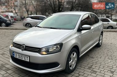 Седан Volkswagen Polo 2012 в Чернівцях
