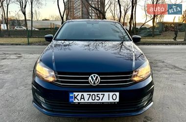 Седан Volkswagen Polo 2016 в Киеве