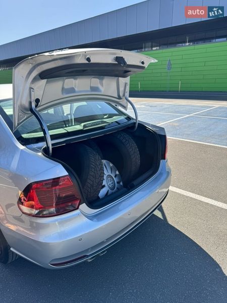 Седан Volkswagen Polo 2018 в Киеве