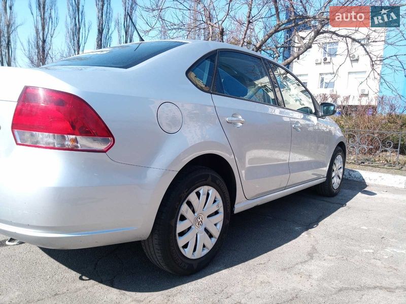 Седан Volkswagen Polo 2013 в Киеве