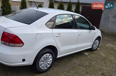 Седан Volkswagen Polo 2012 в Збараже