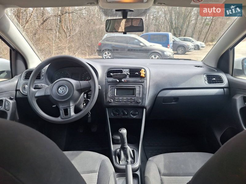 Седан Volkswagen Polo 2012 в Вышгороде